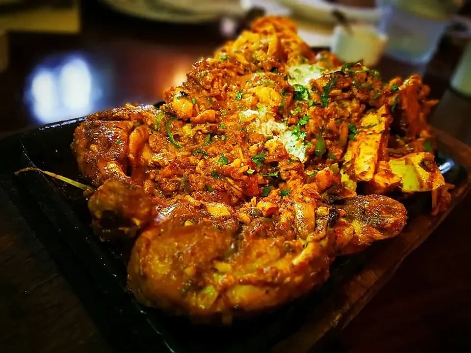 Restaurant dishes packaged for online ordering