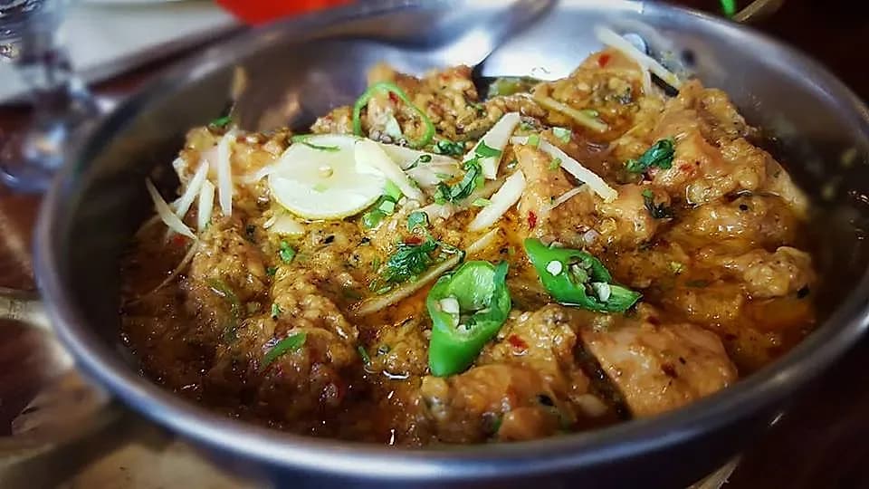 Restaurant dishes packaged for online ordering