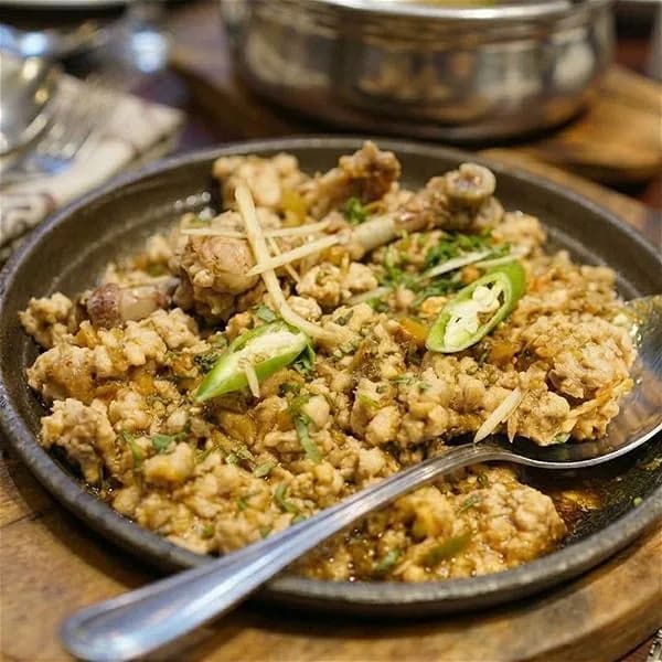 Tawa Chicken Qeema